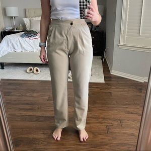 NWOT Abercrombie menswear pant size XS short